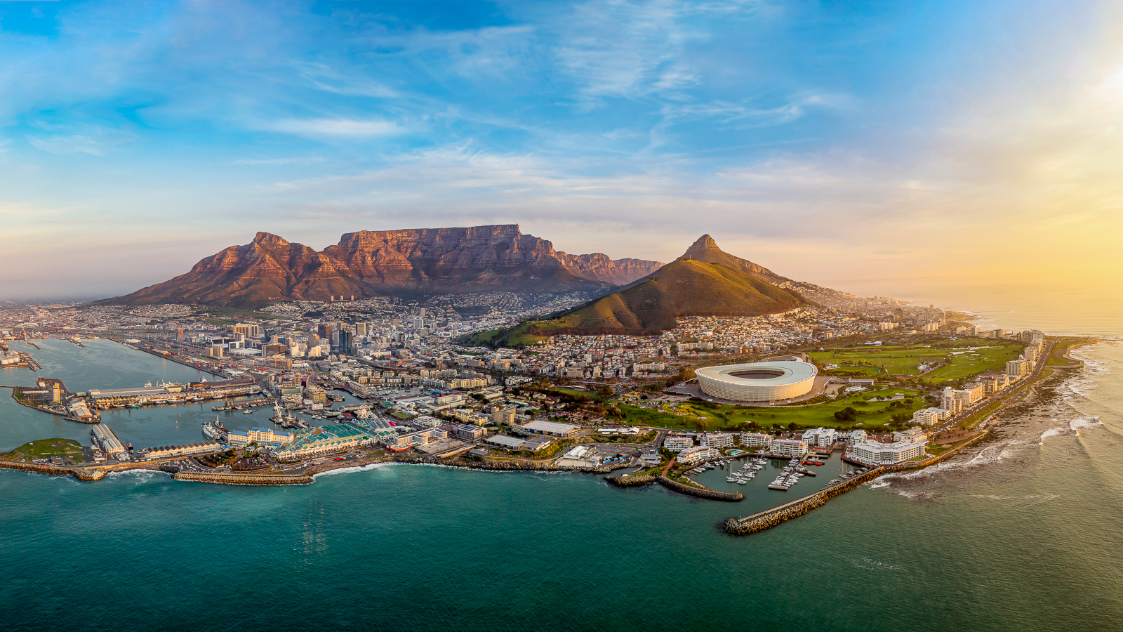 Cape Town Tour - Stunning aerial photo of Cape Town 